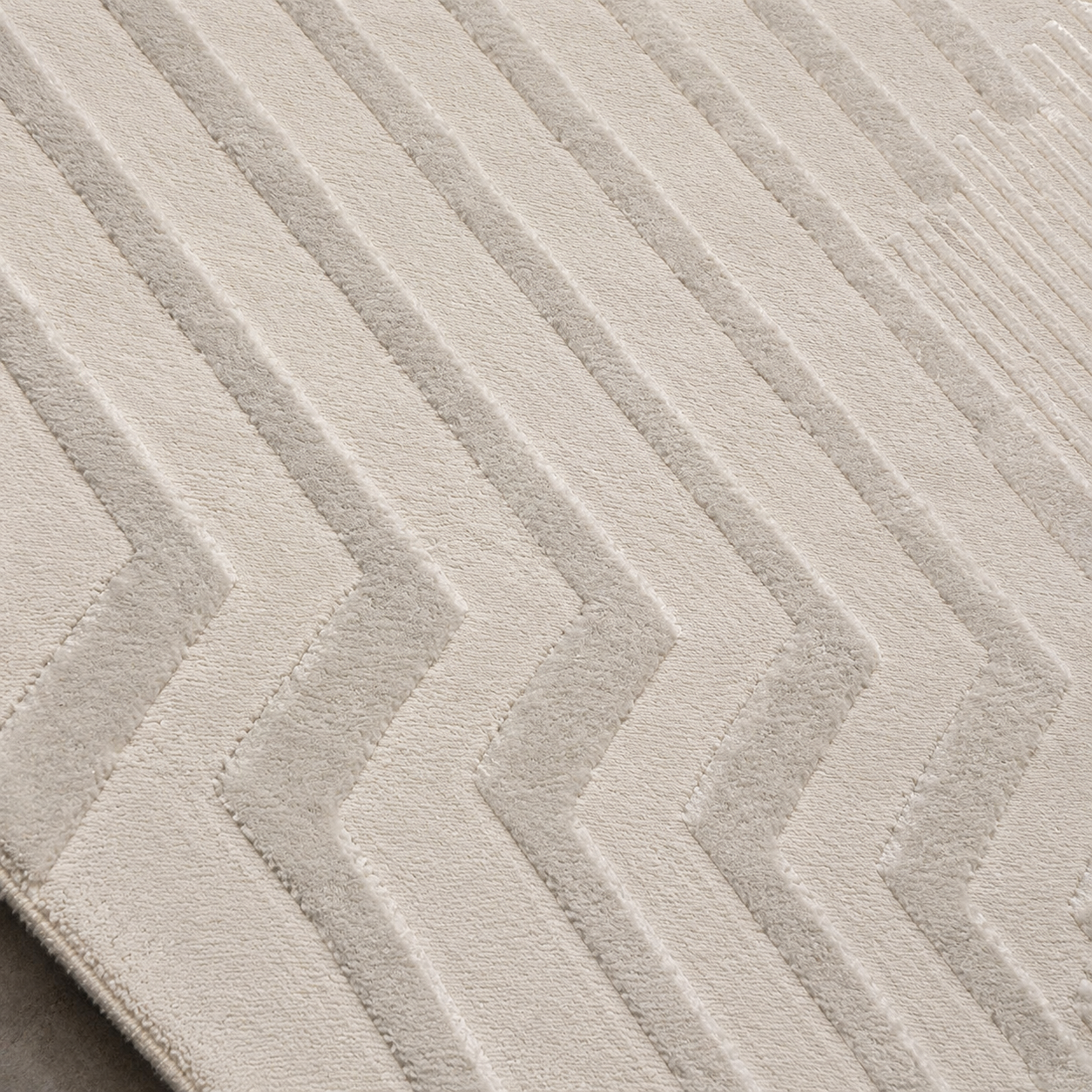 Ivory Flow Carpet