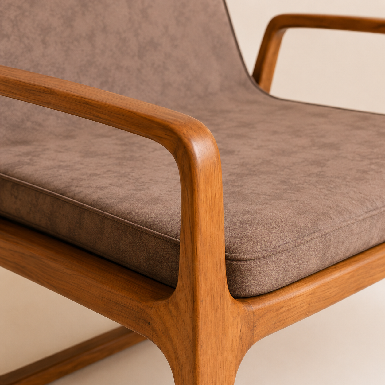 Aspen Lounge Chair
