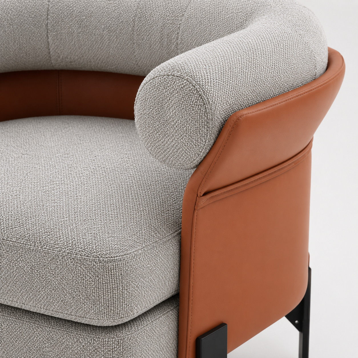 Aurora Lounge Chair
