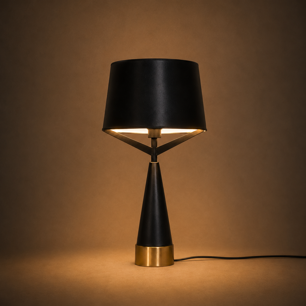 Noir Luxe Table Lamp