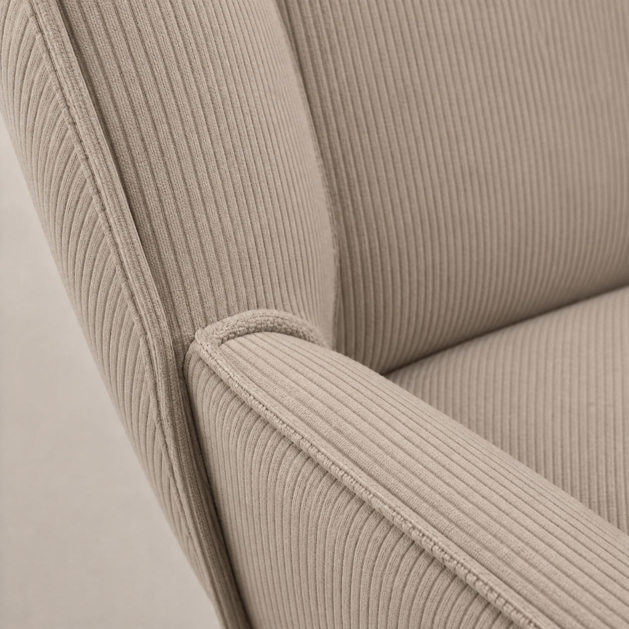 Polara Lounge Chair & Ottoman