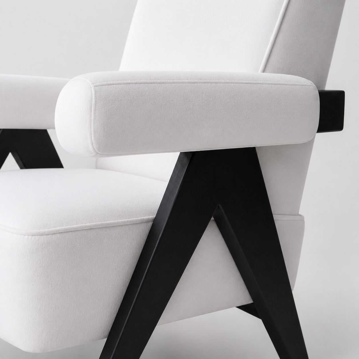 Aster Lounge Chair