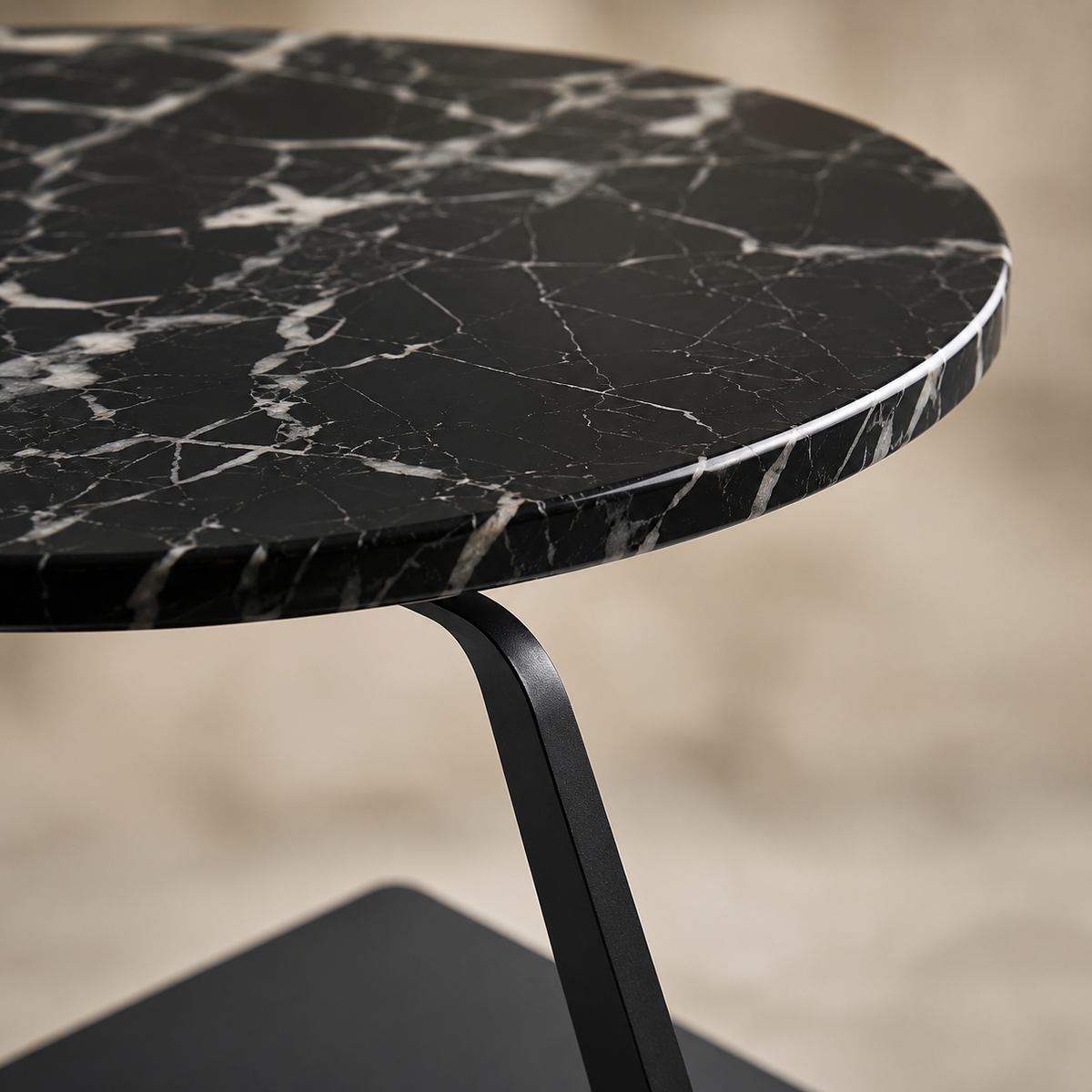 Nero Arc Side Table