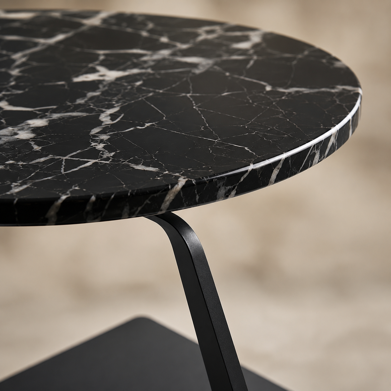 Nero Arc Side Table