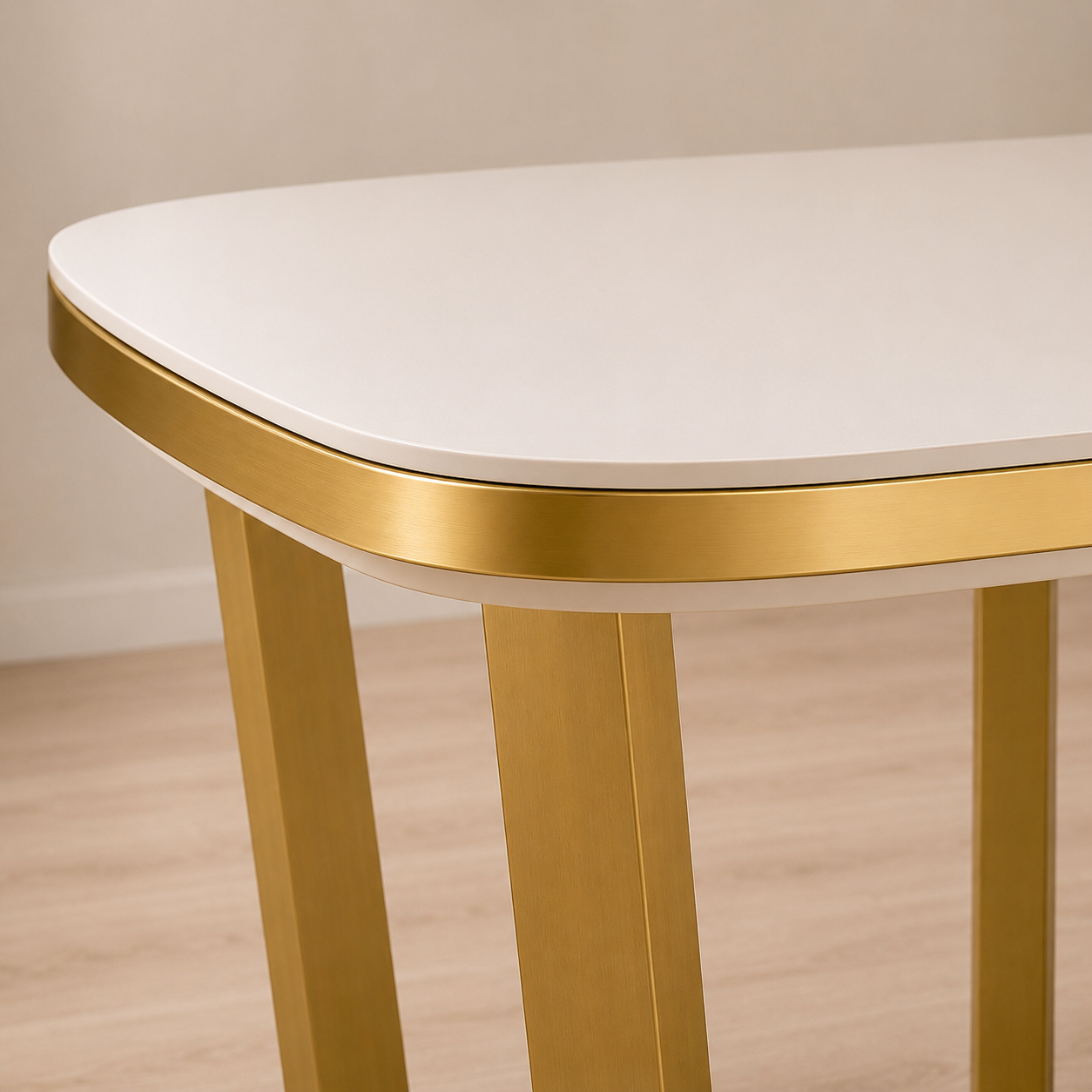 Tesla Dining Table